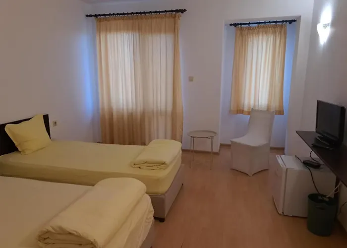 Rodopska House Хотел Асеновград